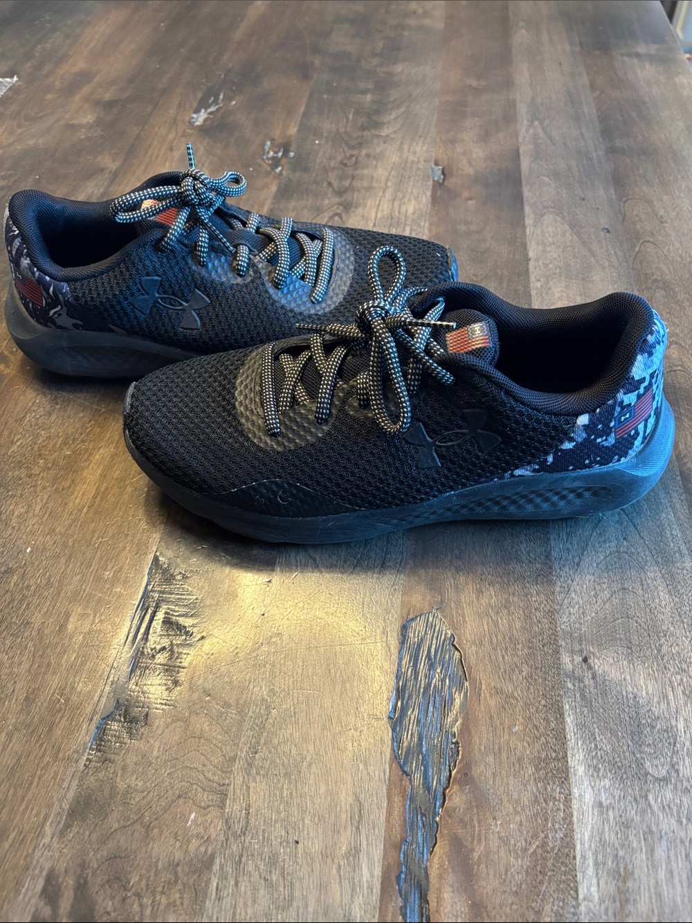 Under Armour Black Mesh Athletic Sneakers with Grey Accents